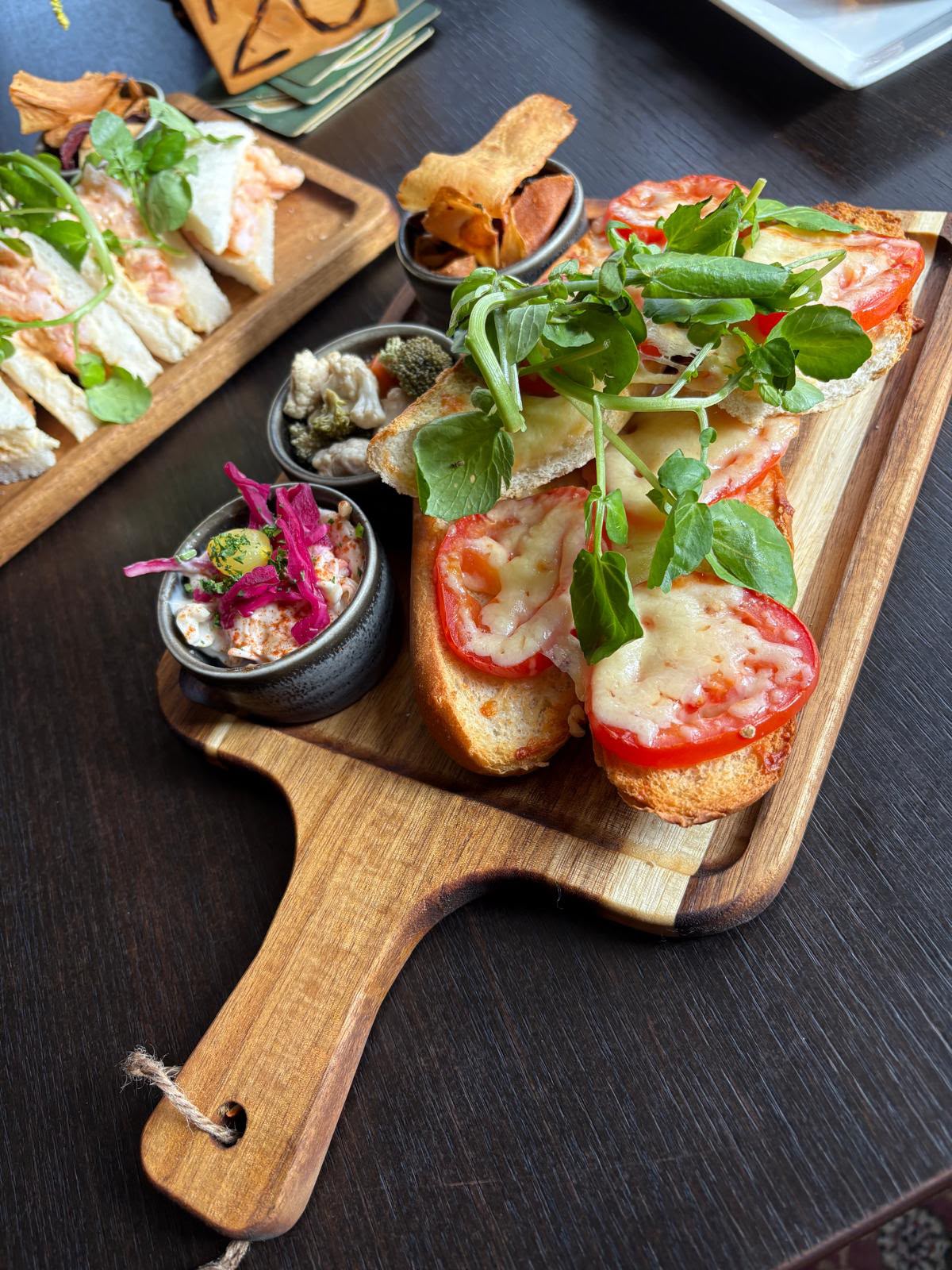Bruschetta with tomato, rocket and balsamic